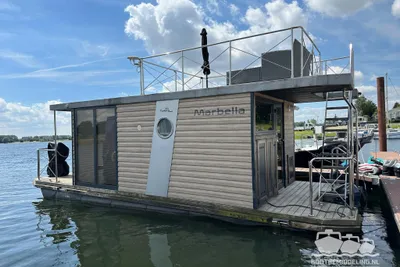 2021 Houseboat Campi 300
