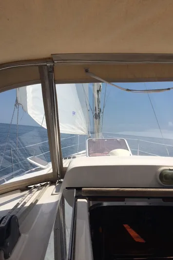 Elendil 1 Yacht Photos Pics Looking forward cockpit