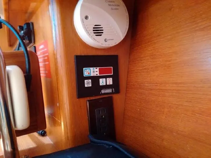 Elendil 1 Yacht Photos Pics Fire alarm and Heat/ Acon