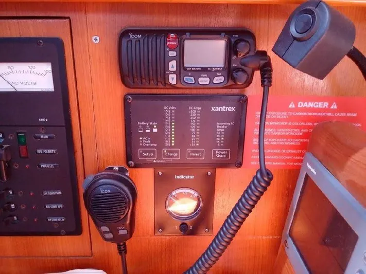 Elendil 1 Yacht Photos Pics Inverter remote, VHF, Tank monitor