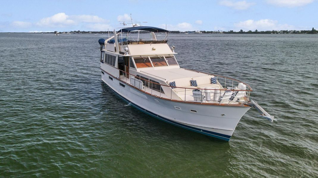 1978 Pacemaker 66 Motor Yacht