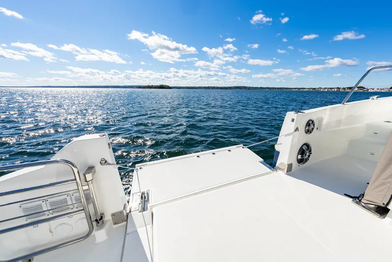 Variance Yacht Photos Pics Cockpit and Terrace