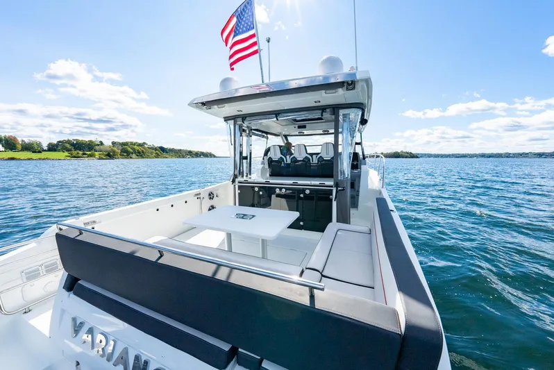 Variance Yacht Photos Pics Aft View