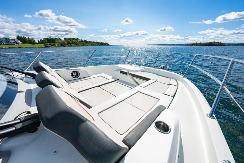 Variance Yacht Photos Pics Chaise Lounge Seats