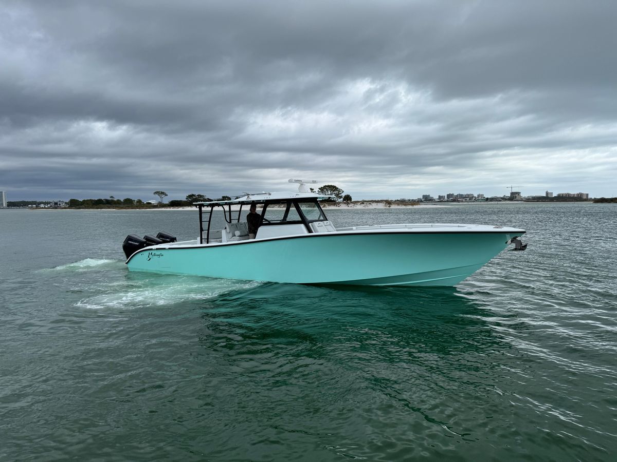 2023 Yellowfin 42 