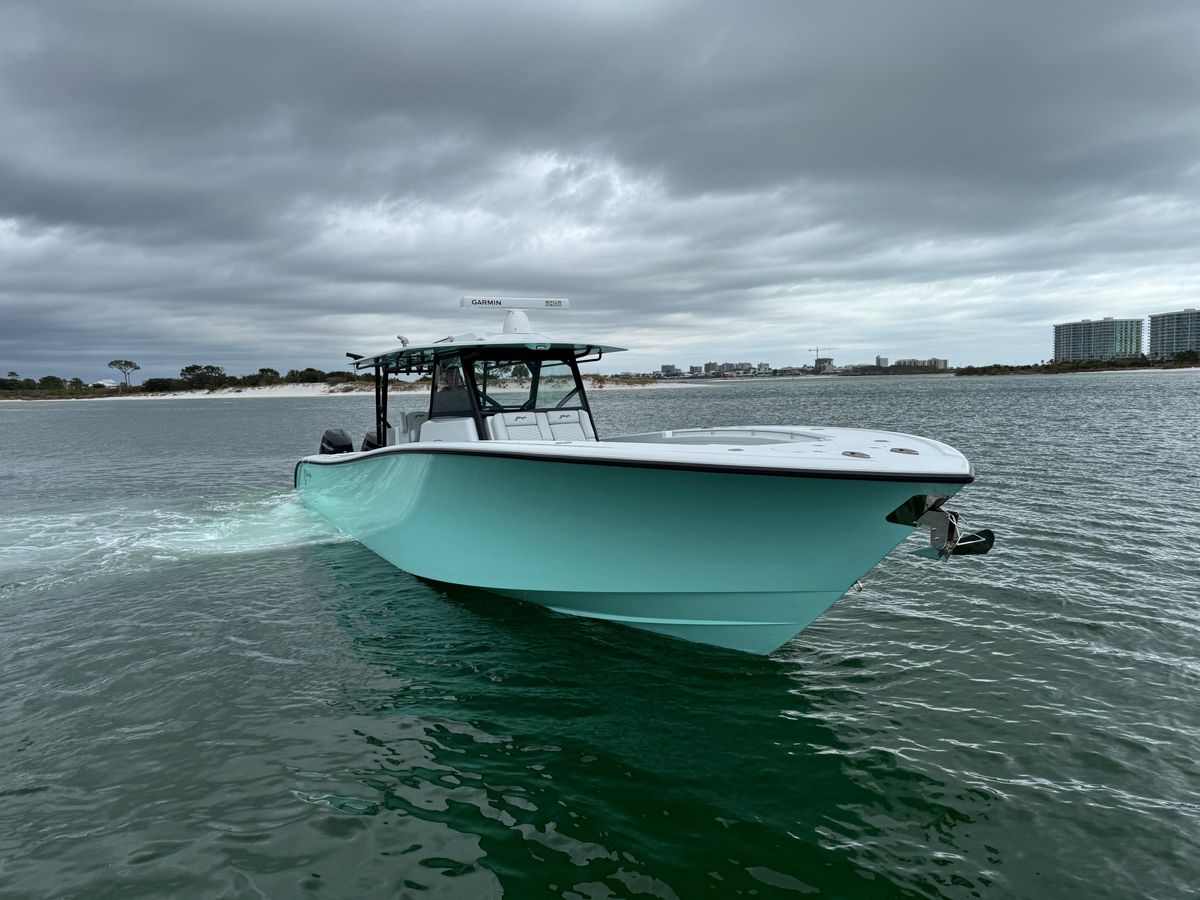 2023 Yellowfin 42 