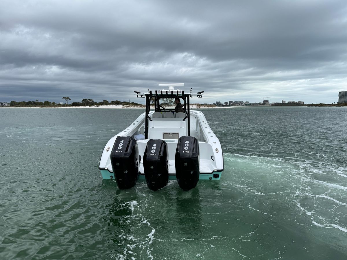 2023 Yellowfin 42 