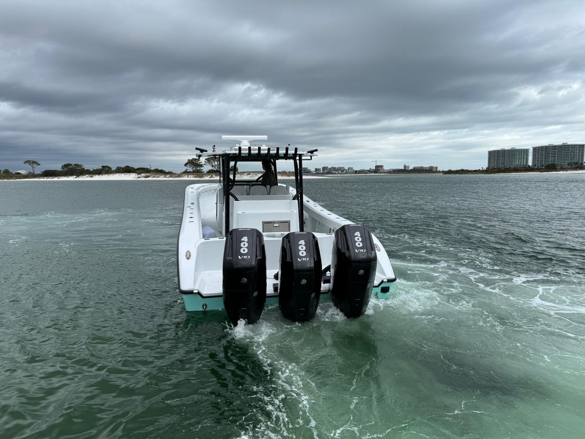 2023 Yellowfin 42 