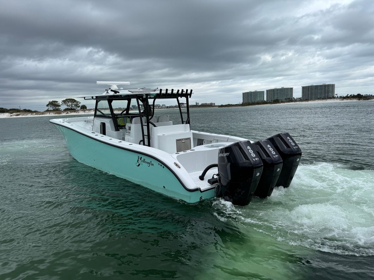 2023 Yellowfin 42 