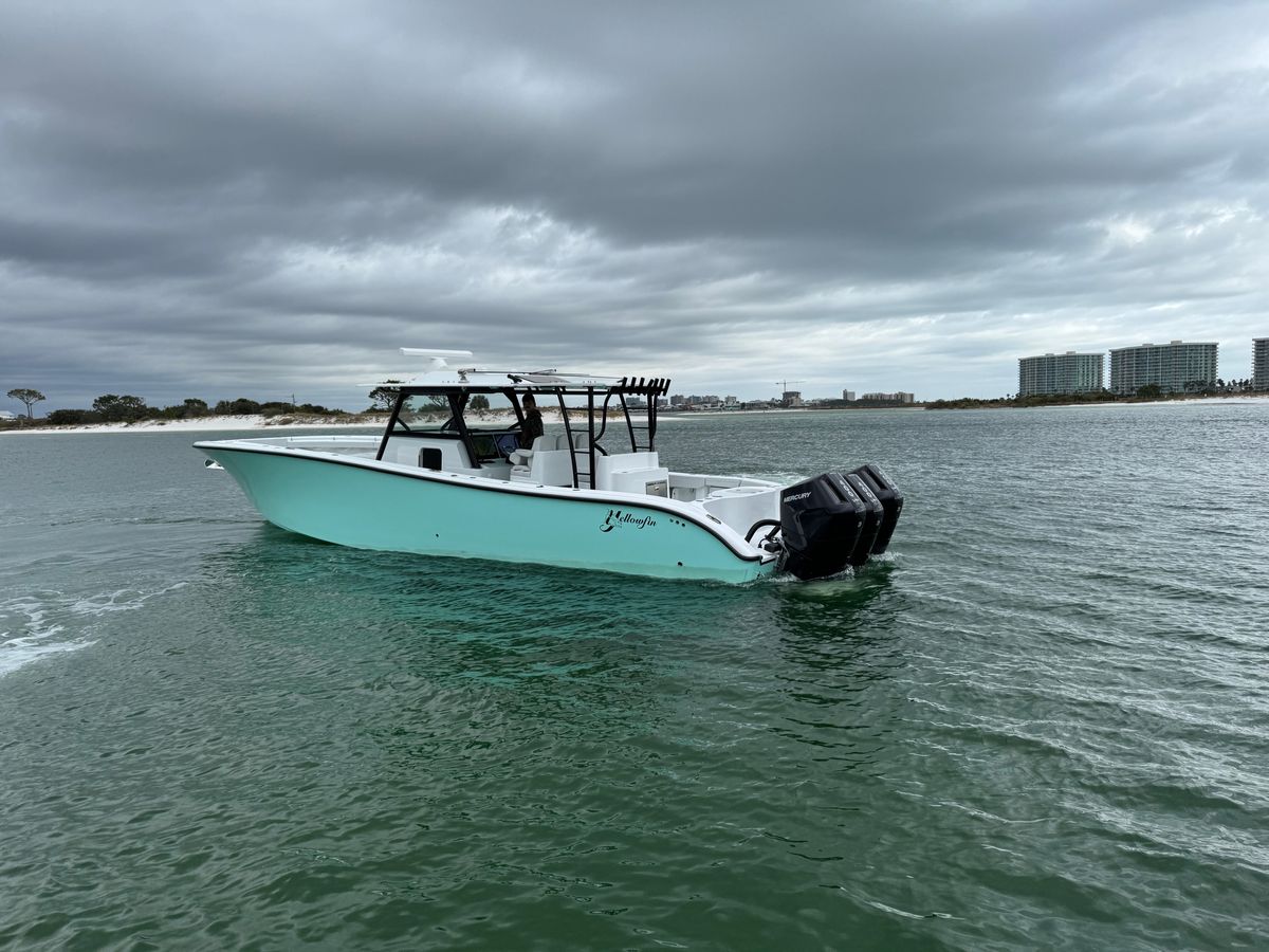 2023 Yellowfin 42 
