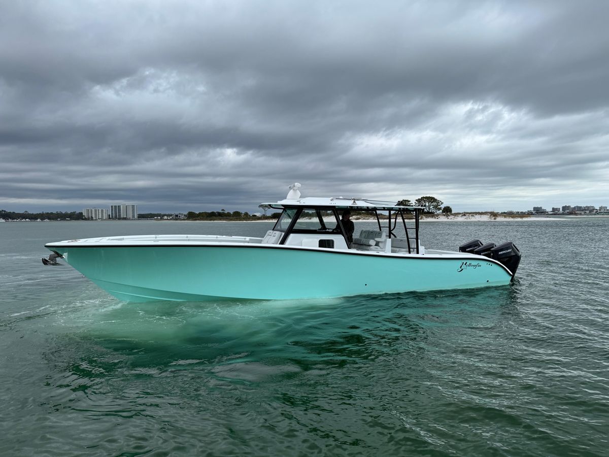 2023 Yellowfin 42 