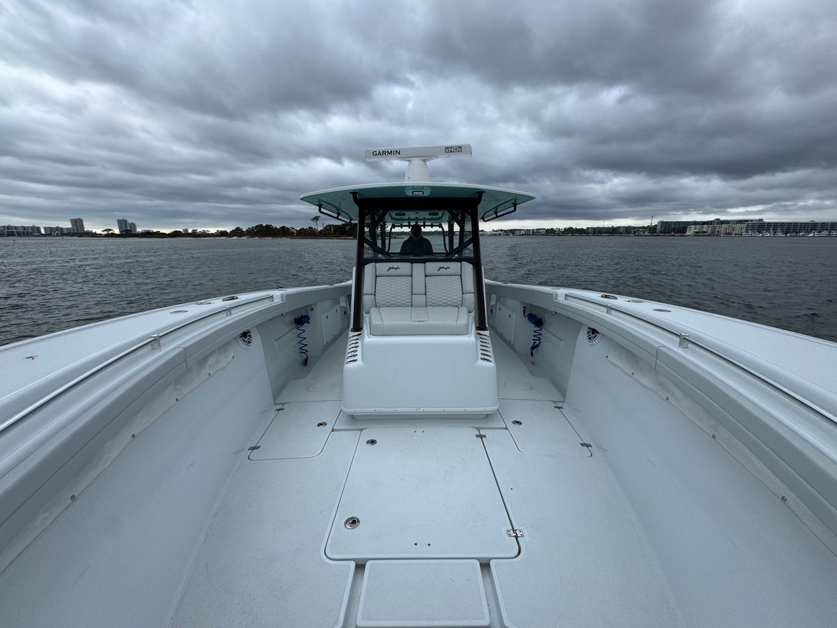 2023 Yellowfin 42 