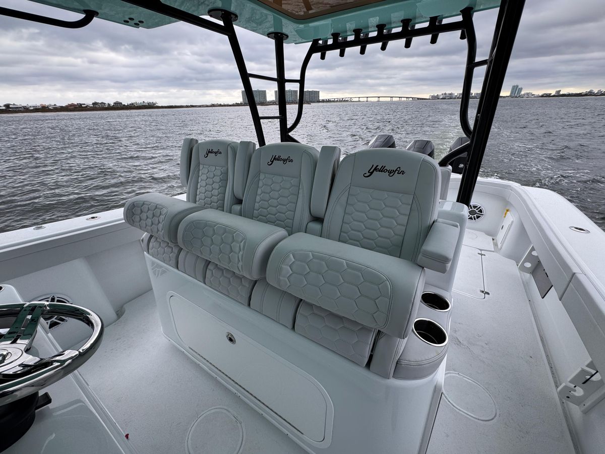 2023 Yellowfin 42 