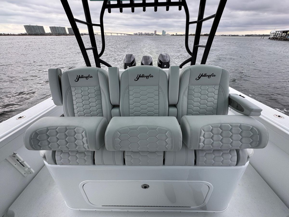 2023 Yellowfin 42 