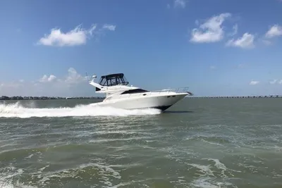 Sea Ray 400 Sedan Bridge