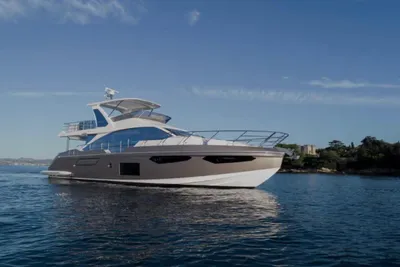 Azimut Fly 60