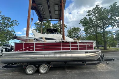 Harris Cruiser 240