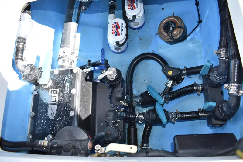  Yacht Photos Pics 2025 Latitude Tournament Boats model 25 bilge system with pumps and valves.