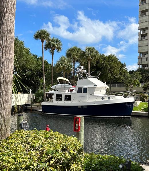 2010 American Tug 41 Flybridge, Stabilized