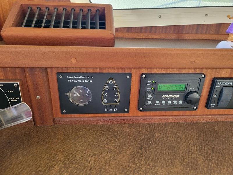 2010 American Tug 41 Flybridge, Stabilized