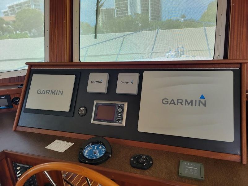 2010 American Tug 41 Flybridge, Stabilized