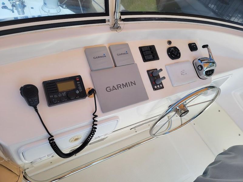 2010 American Tug 41 Flybridge, Stabilized