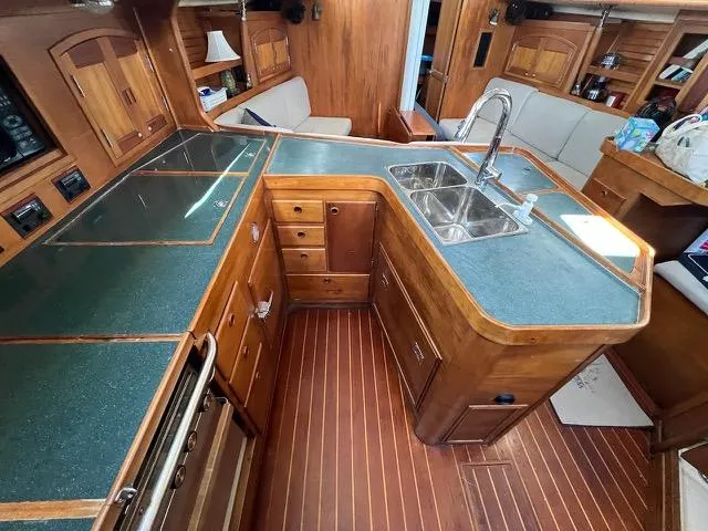 L'attitude Yacht Photos Pics 