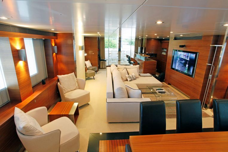 2012-138-custom-avangard-yachts-2014