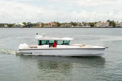 Axopar 37XC CROSS CABIN