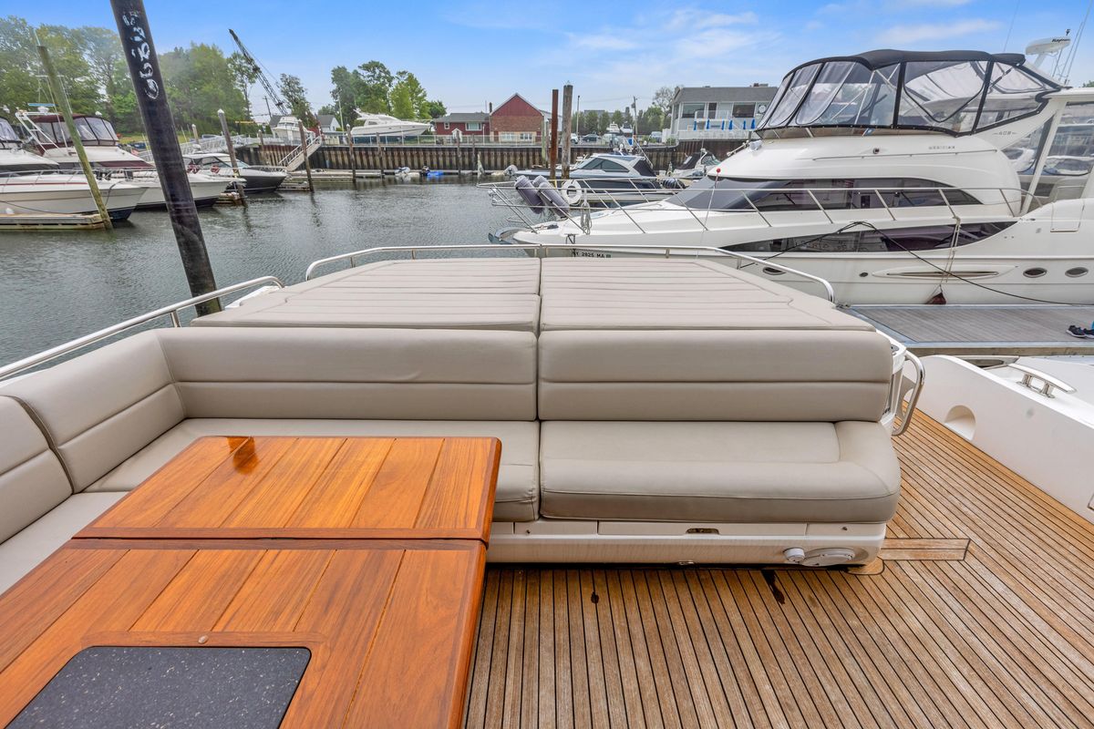 2015 Sunseeker 68 