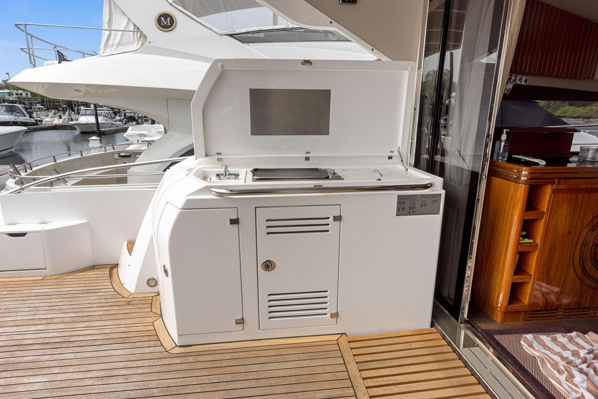 2015 Sunseeker 68 