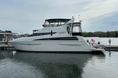 Carver 43 Motor Yacht
