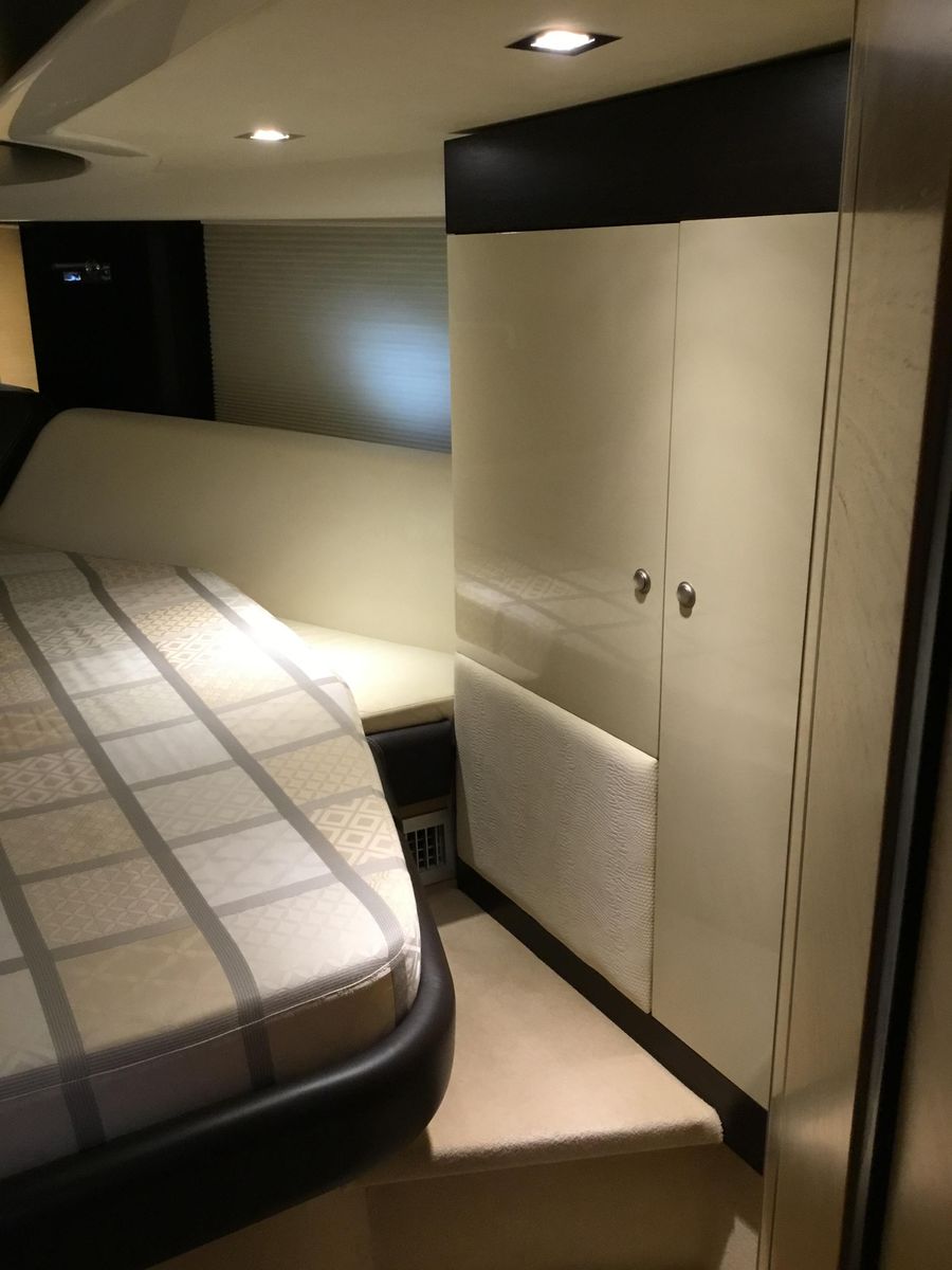 2010 Cranchi 45 