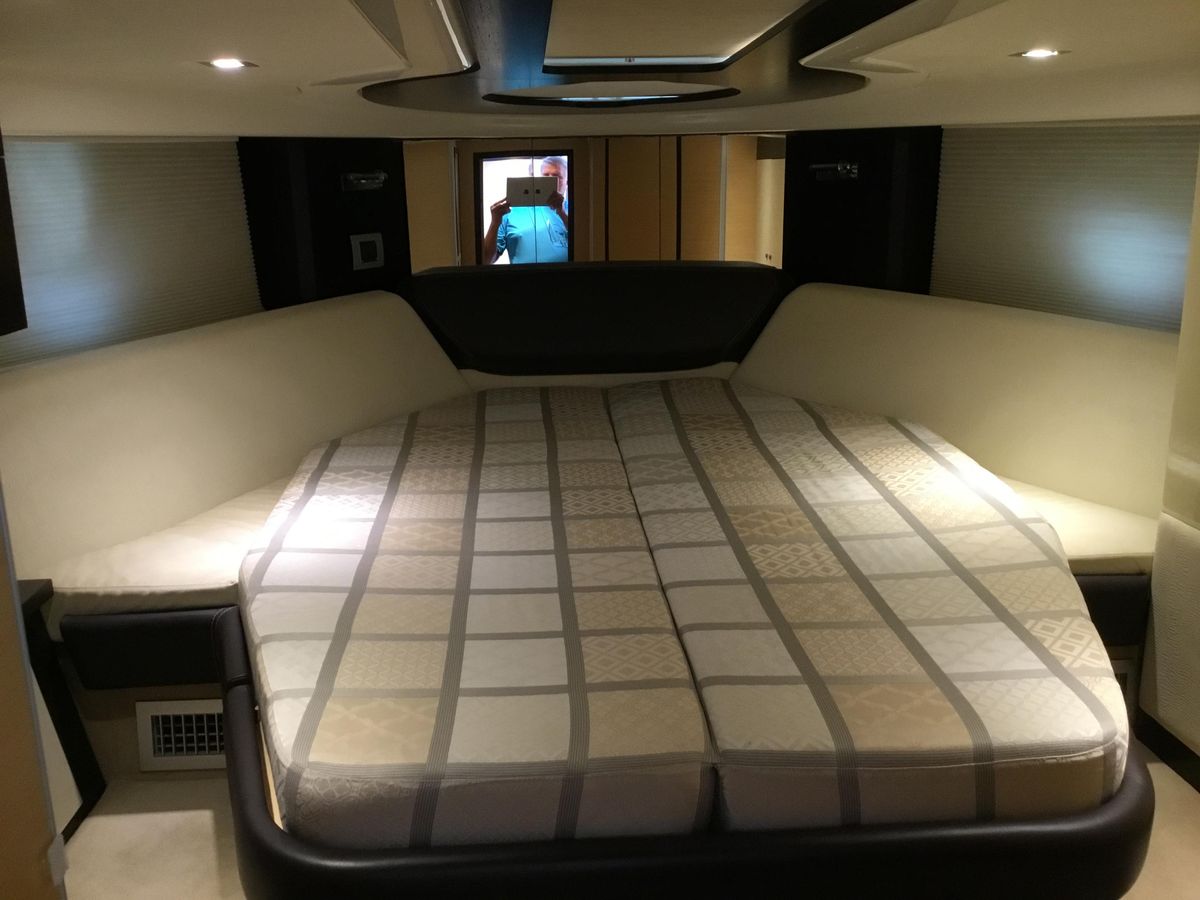 2010 Cranchi 45 