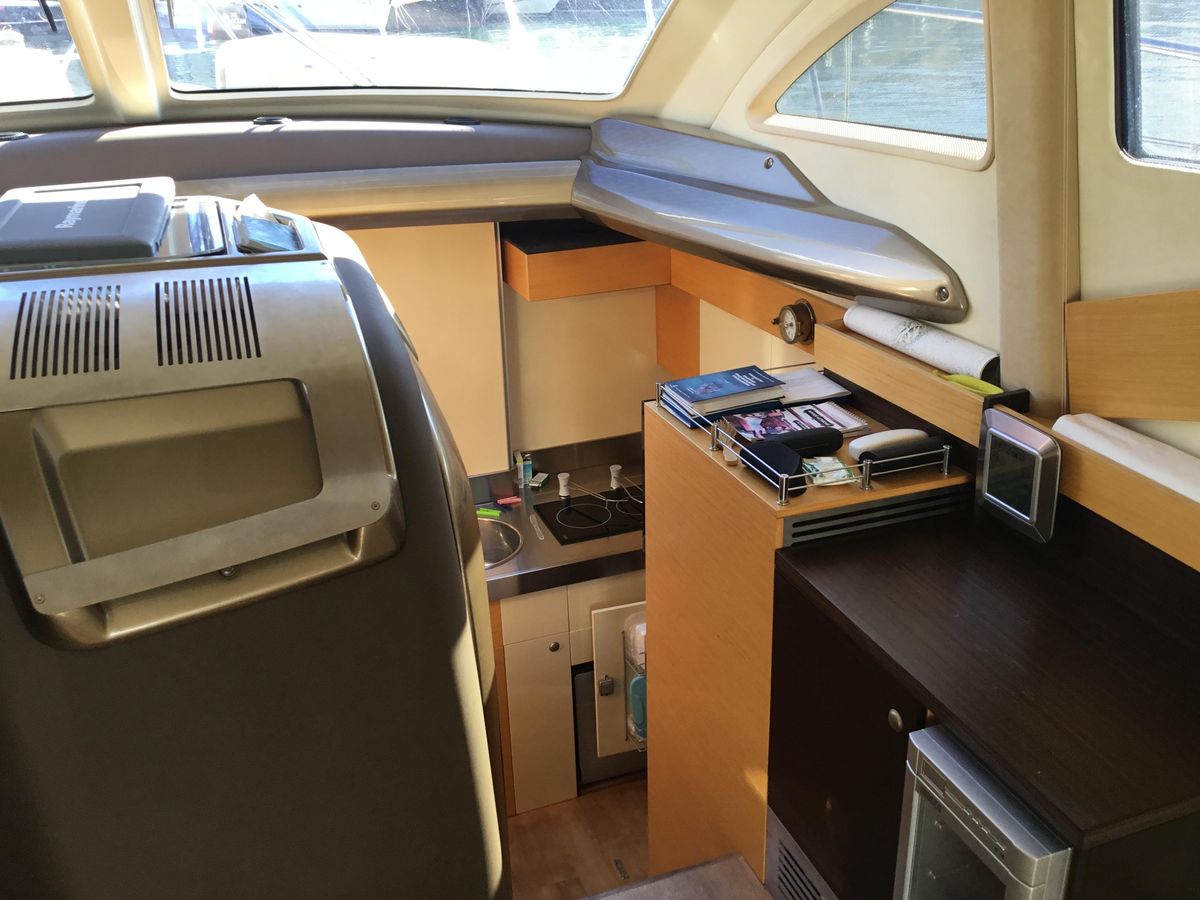 2010 Cranchi 45 