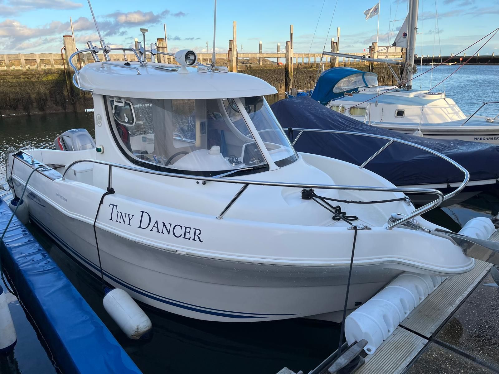 2006 Quicksilver 6.4 Pilothouse