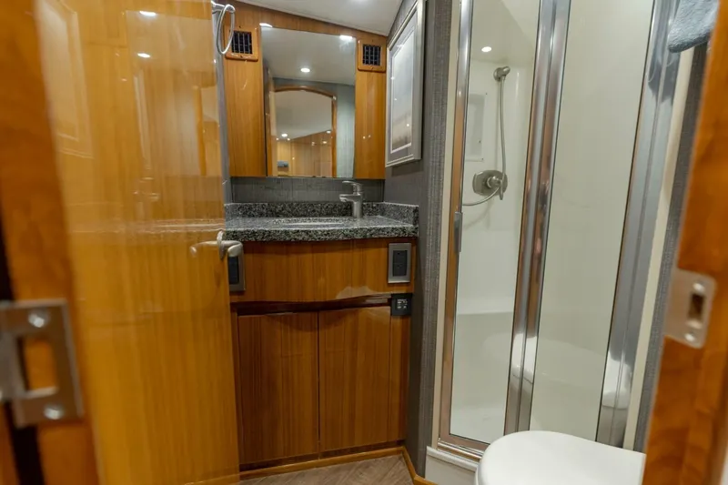 Up To It Yacht Photos Pics 2015 Viking 52 Sport Tower- UP TO IT- Guest Head