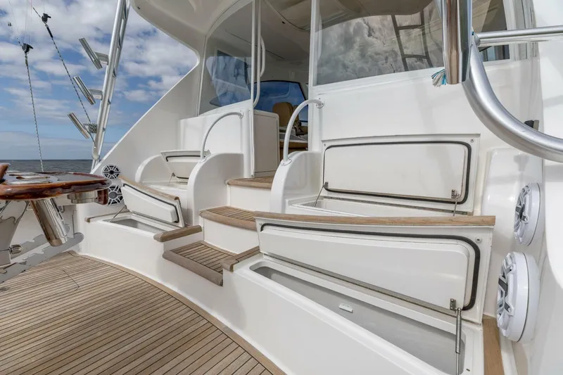 Up To It Yacht Photos Pics 2015 Viking 52 Sport Tower- UP TO IT- Cockpit