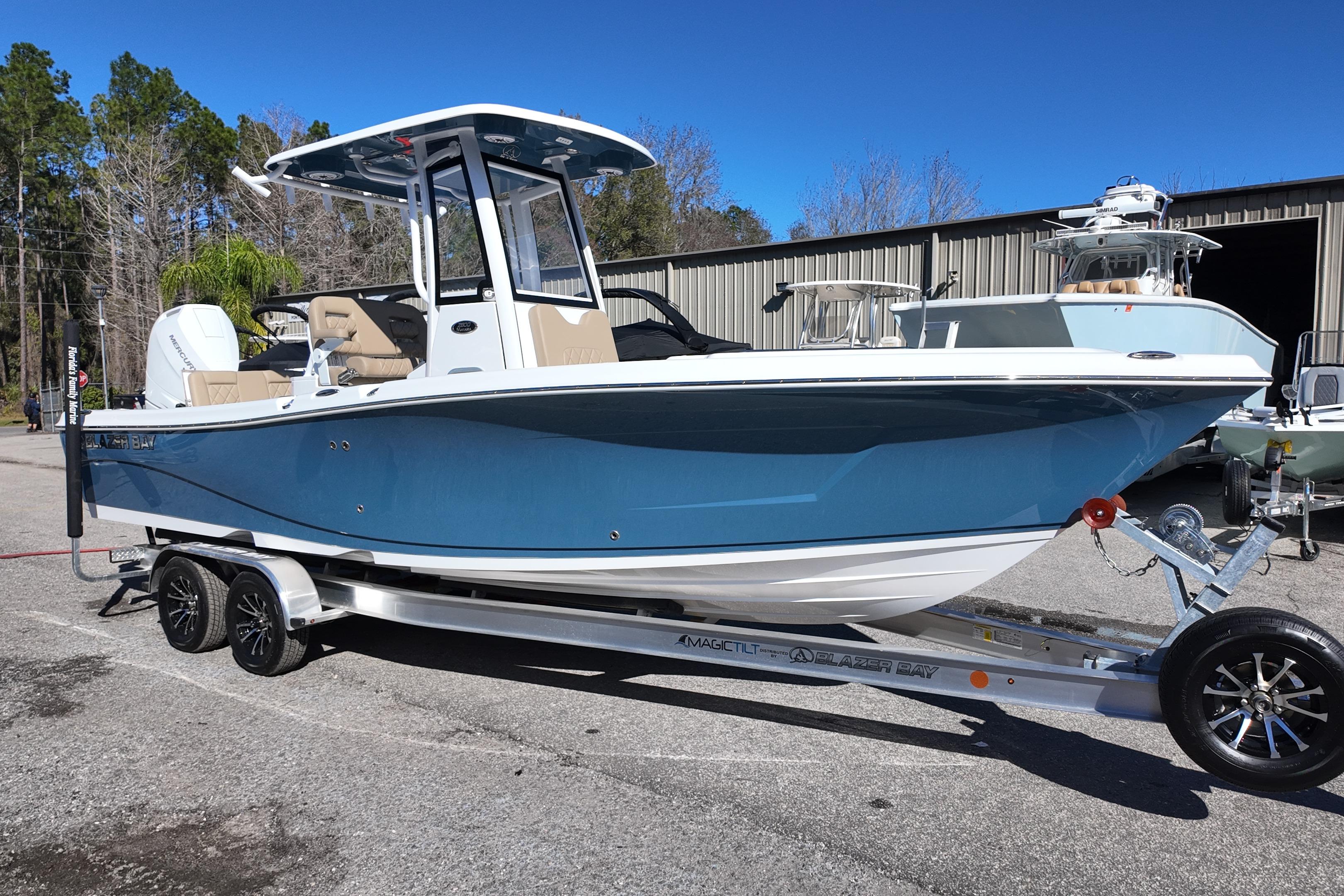 Blazer Bay Makaira 2600