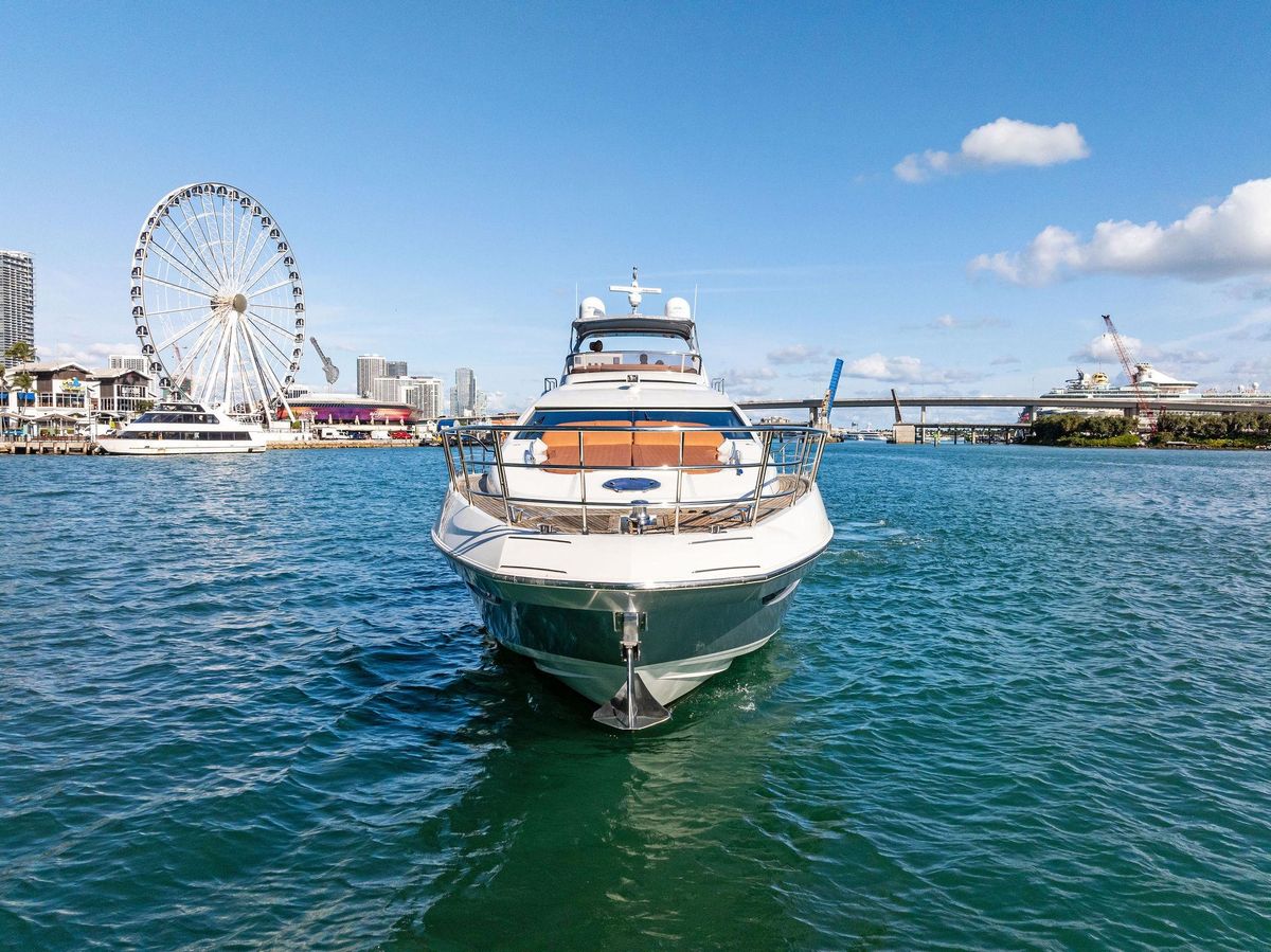 2014 Azimut 72 