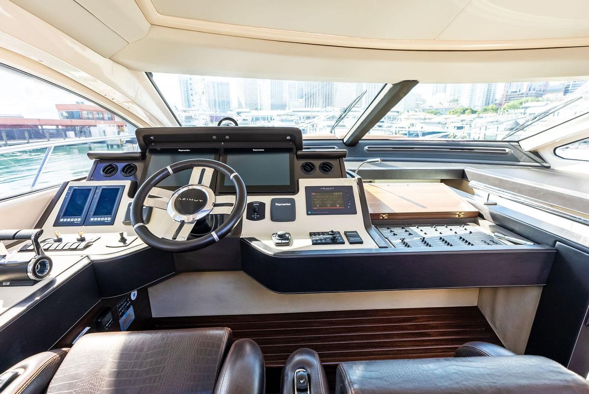 2014 Azimut 72 