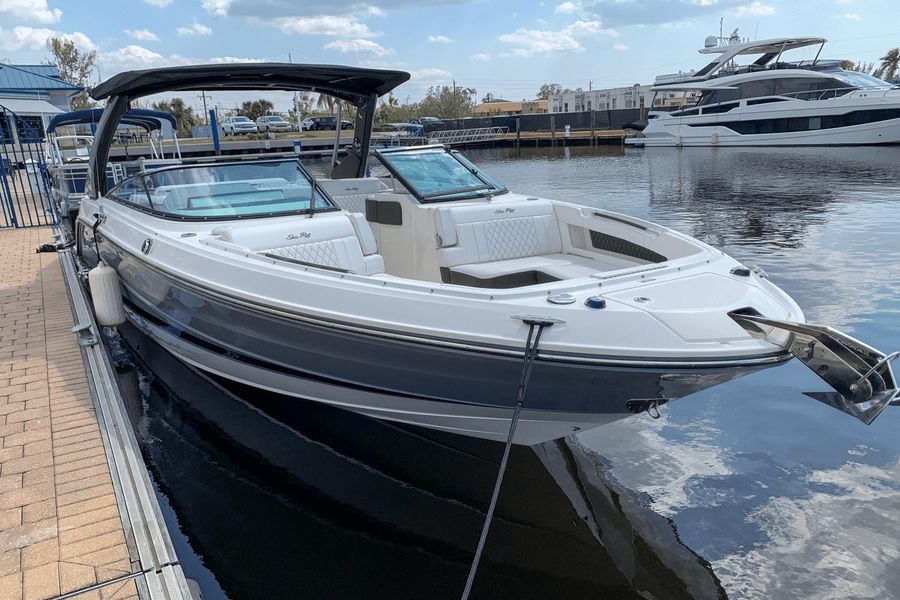 2019 Sea Ray 310 SLX OB