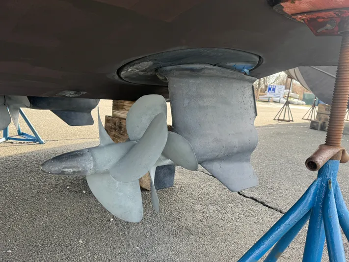 Anything For Me Too Yacht Photos Pics Underside of a 2014 Formula 37 Performance Cruiser with propeller.