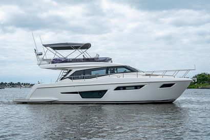 2021 50' Ferretti Yachts-500 Naples, FL, US