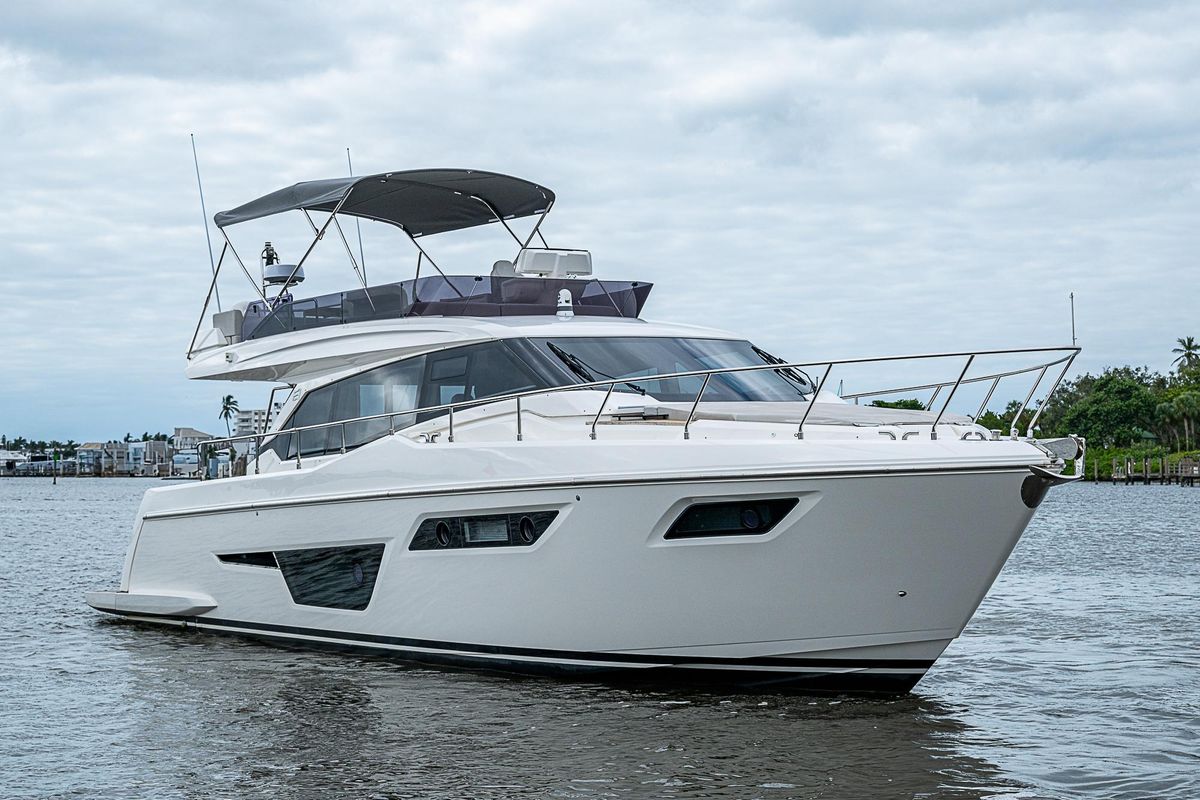 2021 Ferretti Yachts 50 