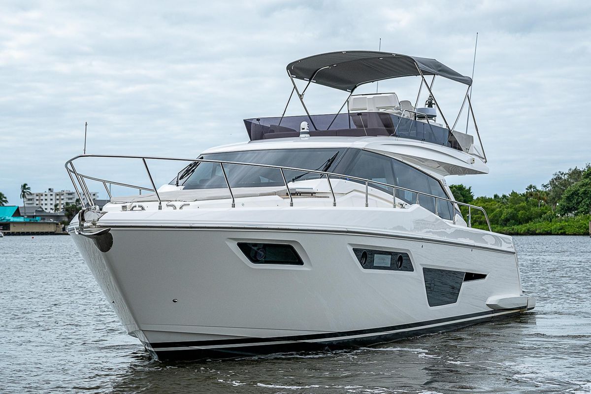 2021 Ferretti Yachts 50 