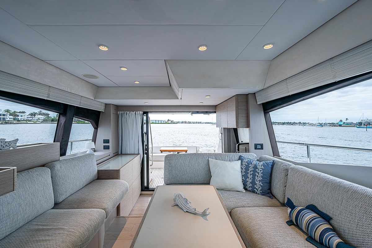 2021 Ferretti Yachts 50 