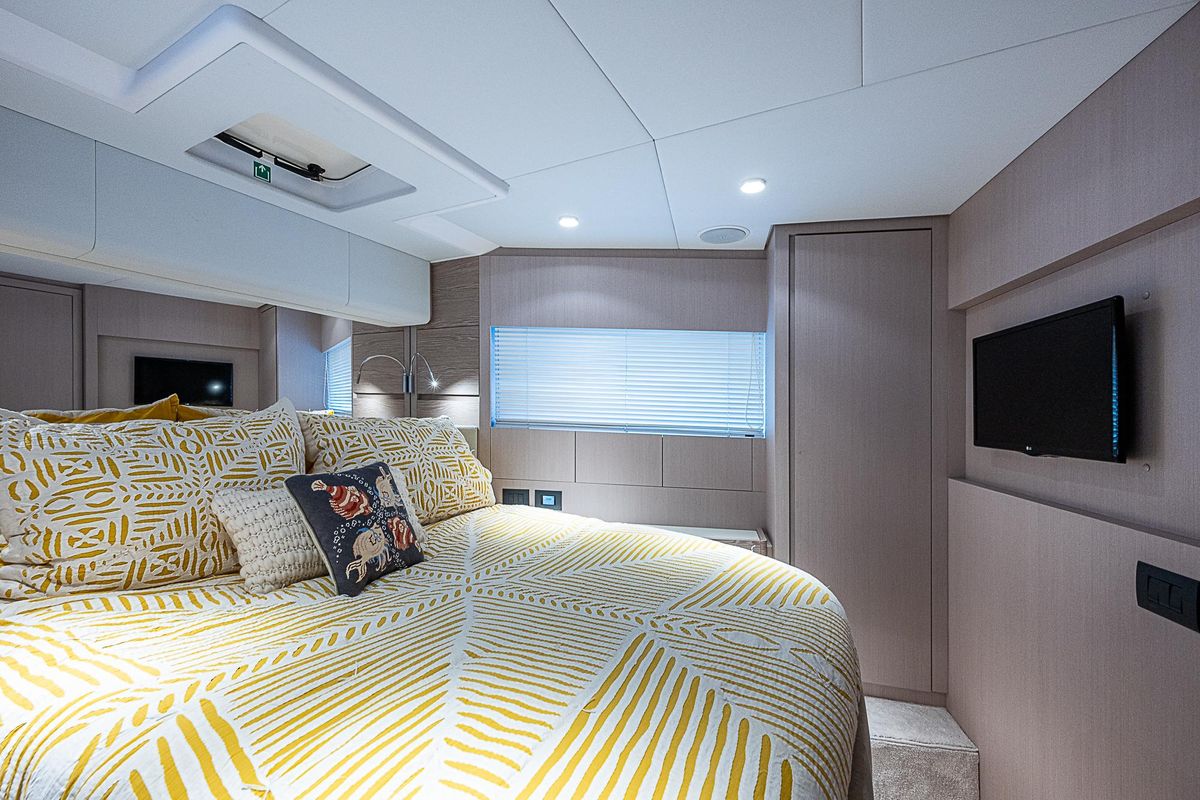2021 Ferretti Yachts 50 