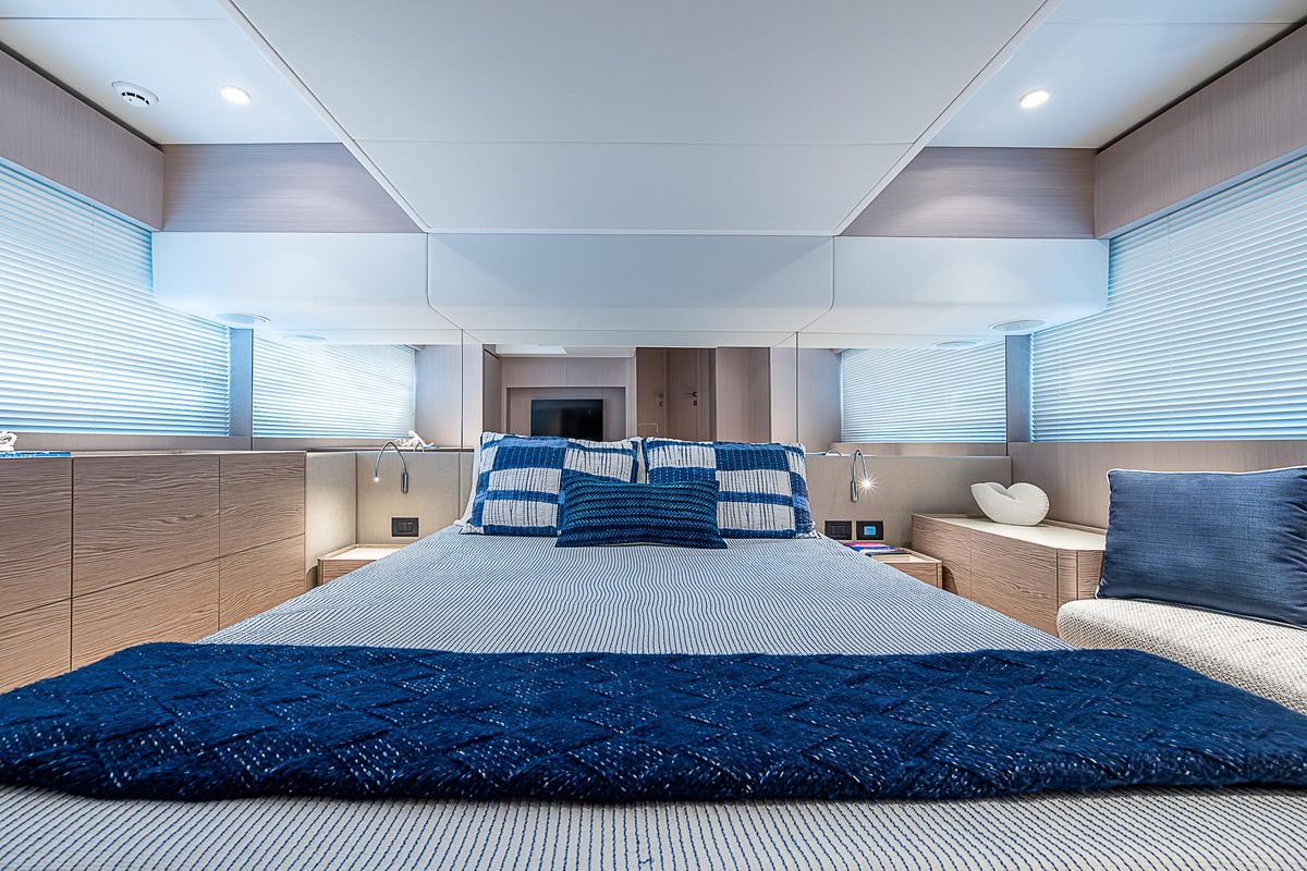 2021 Ferretti Yachts 50 