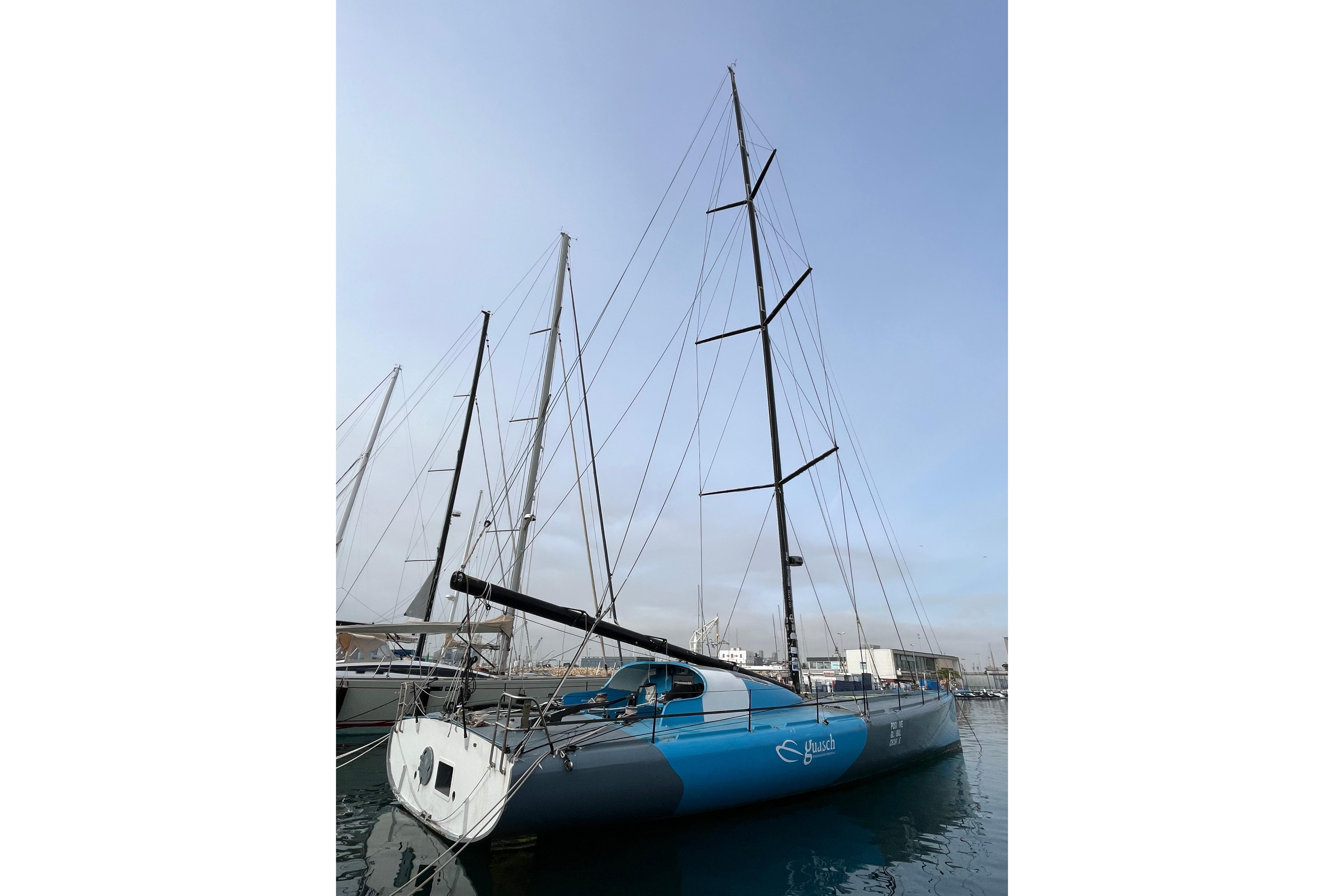 2000 Sailboat Imoca 60